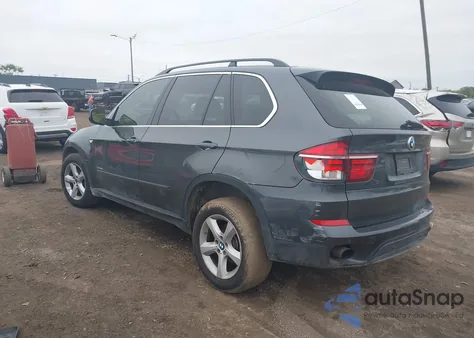 2013 BMW X5 xDrive35I/xDrive35I Premium/xDrive35I Sport Activity z USA, uszkodzony, nr VIN 5UXZV4C56D0E10042